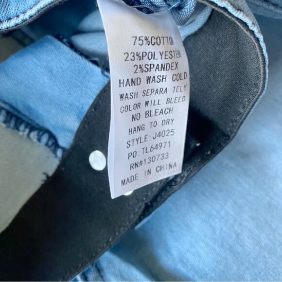 Umgee | High Rise Fringe Hem Bell Bottom Stretch Denim Jeans Light Wash New 1 - Picture 13 of 14